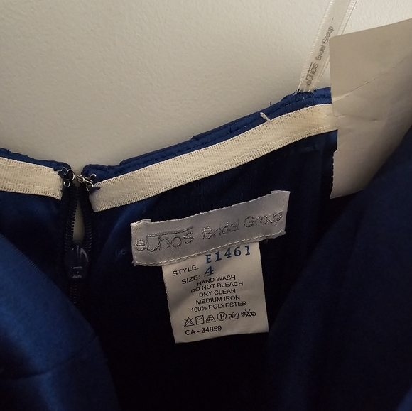 Evening gown size 4- New with tags - Picture 3 of 10